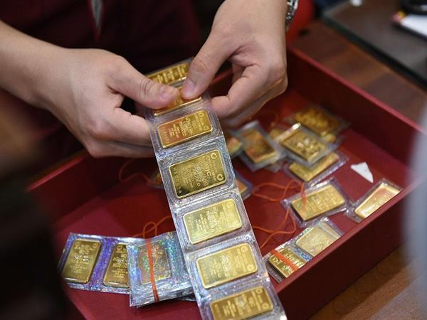 Kinh nghiệm tiết kiệm bằng cách mua vàng lẻ hiệu quả