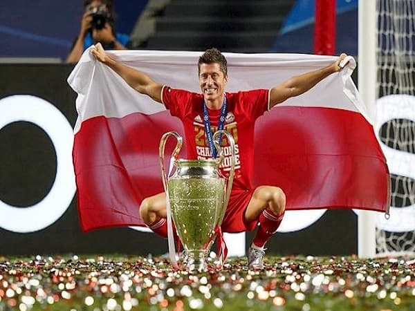 Kỷ lục ghi bàn C1 trong 1 mùa giải 2019/2020: Robert Lewandowski – 15 bàn thắng